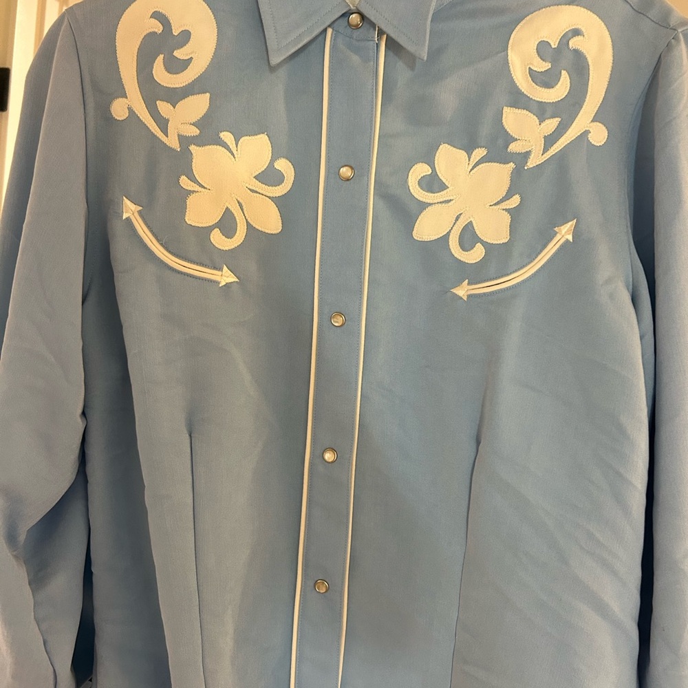 Vintage Stetson Western Blue Shirt with Floral Embroidery